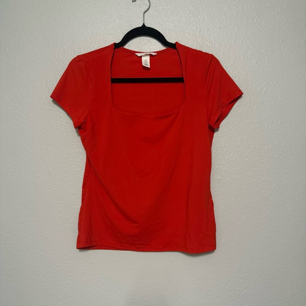 Red orange top